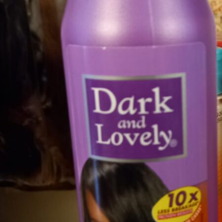 Dark and lovely Anti breakage oil moisturiser.