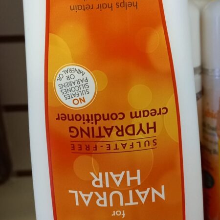 Cantu hydrating cream conditioner sulphate free.
