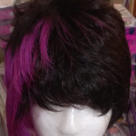 Vanessa suna mGNATA.