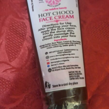 For dark to caramel skin for that beautiful  glow on skin reduces marks and spots leaves you with radiant and glow skin