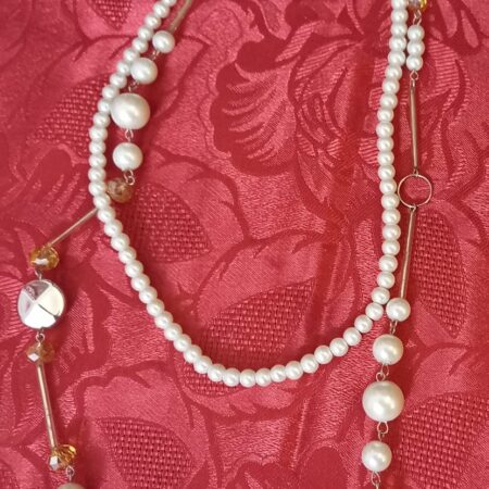 White Pearl necklace