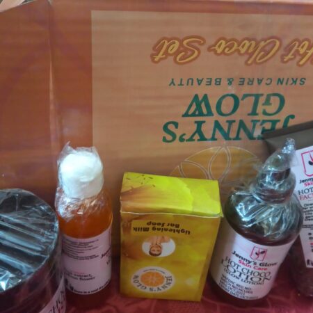 Hot choco for dark to caramel skin set includes a full body routine products.